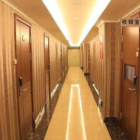 Hanshi Hotel Yanji Bagian luar foto